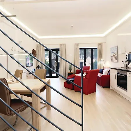 Skipper *
